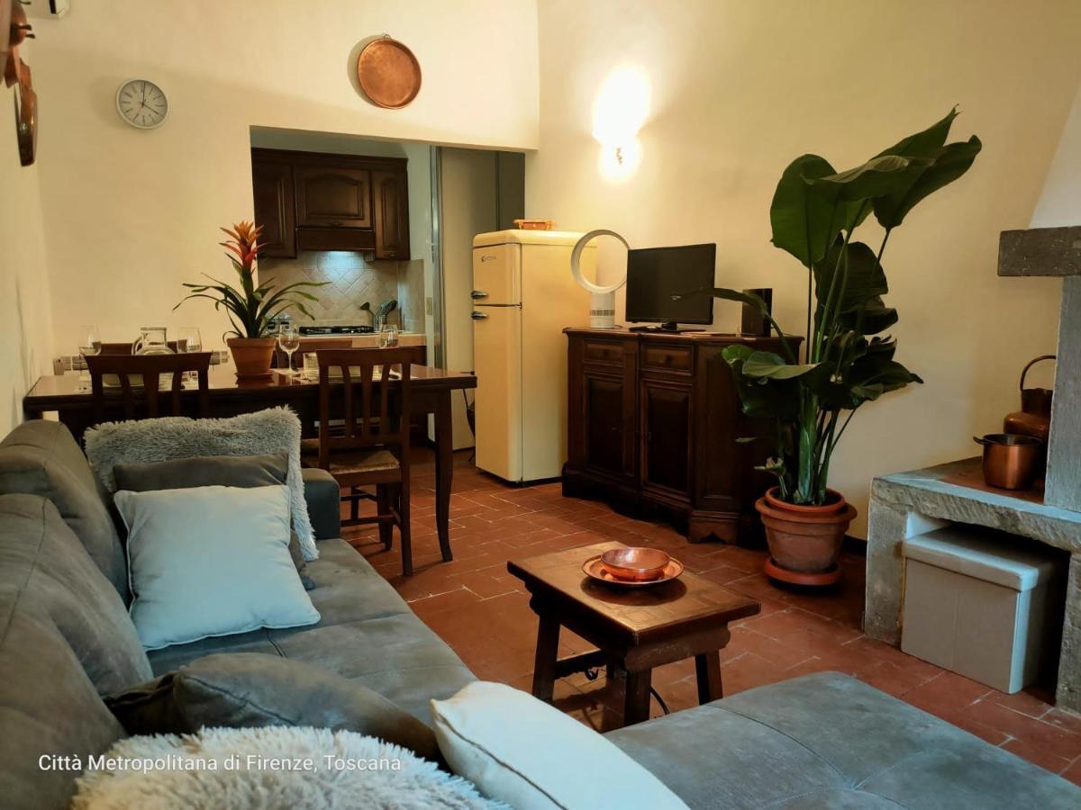 overlooking’s Duomo apartment in Mercato Centrale Firenze Esterno foto